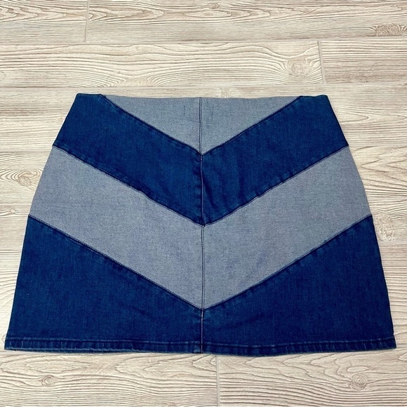 FOREVER 21 PLUS SIZES DENIM Mini Skirt Stretchy Size 2X Y2K Style - Picture 5 of 9